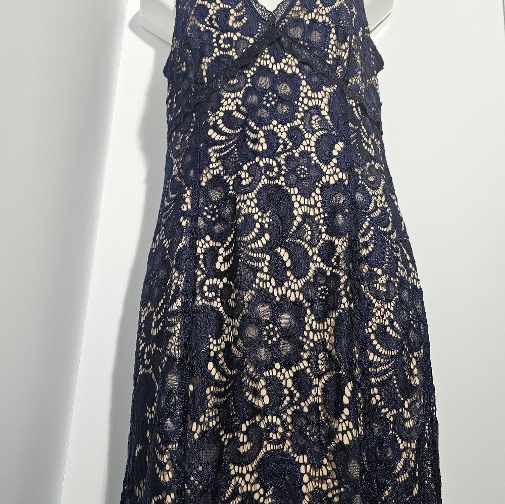 Enfocus studio  Evening Cocktail dress size 6 Long  good conditions.